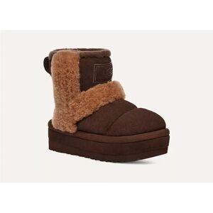 UGG Women’s Classic Chillapeak Boot (US Size 7) NEW